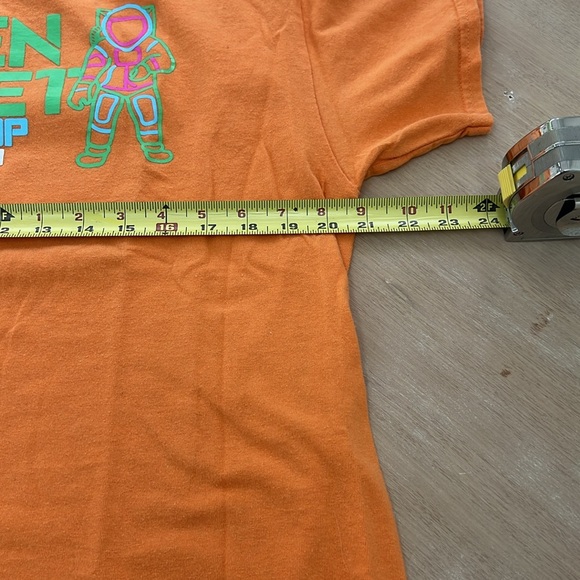 Graphic tee - Picture 4 of 6